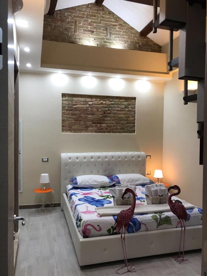 קליארי Flamingo Luxury Apartment Ajpsardinia מראה חיצוני תמונה