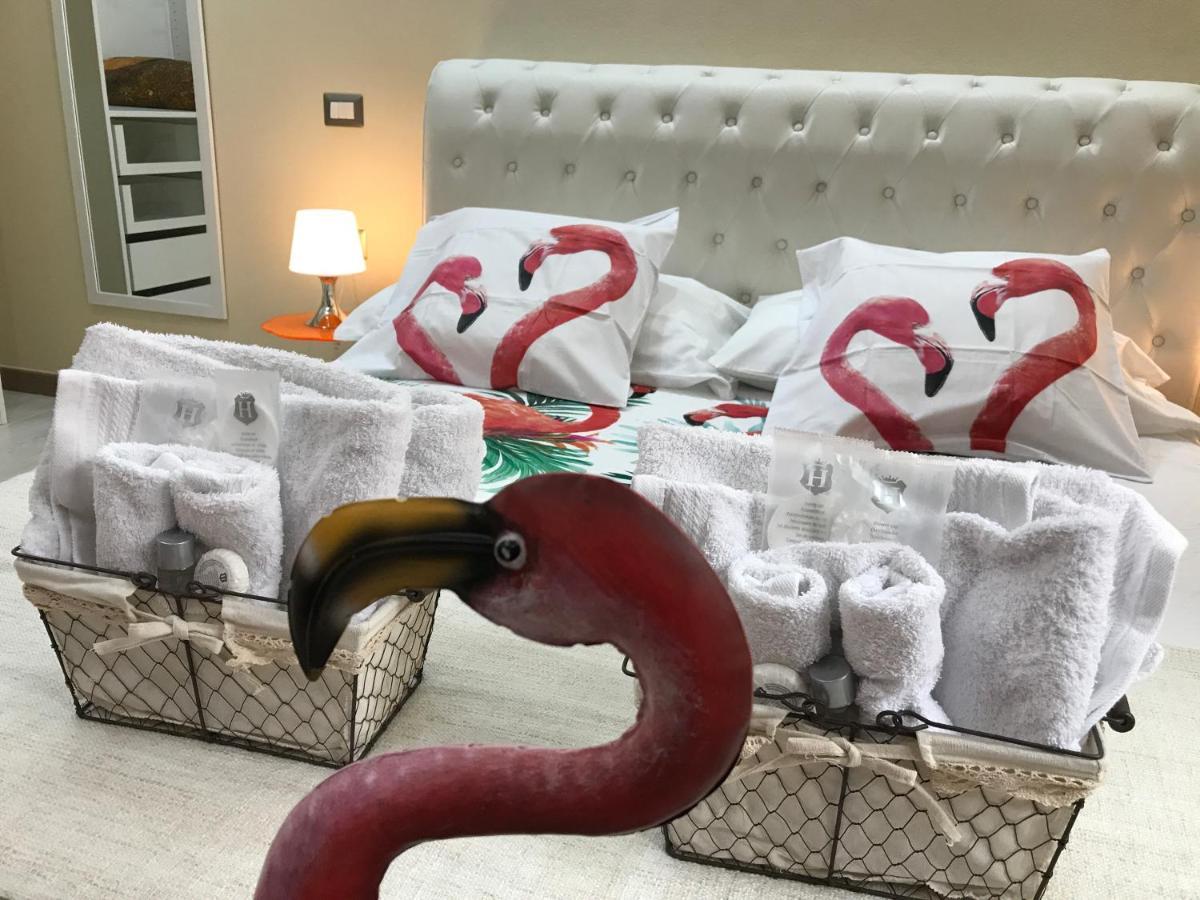 קליארי Flamingo Luxury Apartment Ajpsardinia מראה חיצוני תמונה