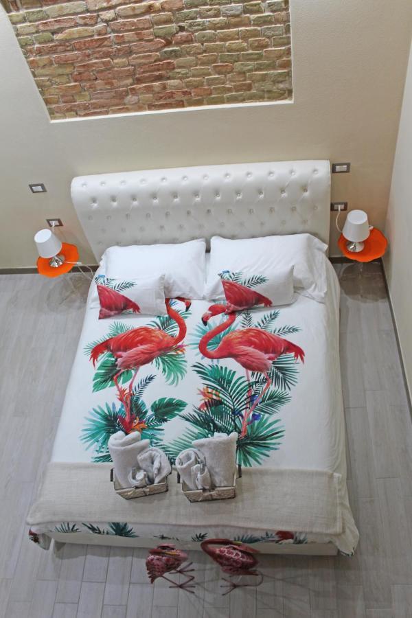 קליארי Flamingo Luxury Apartment Ajpsardinia מראה חיצוני תמונה