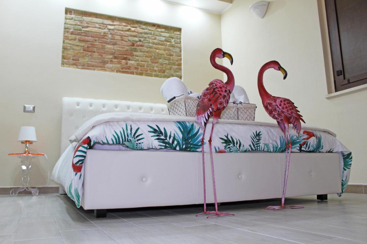 קליארי Flamingo Luxury Apartment Ajpsardinia מראה חיצוני תמונה