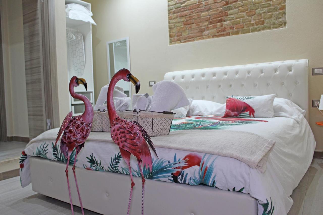 קליארי Flamingo Luxury Apartment Ajpsardinia מראה חיצוני תמונה